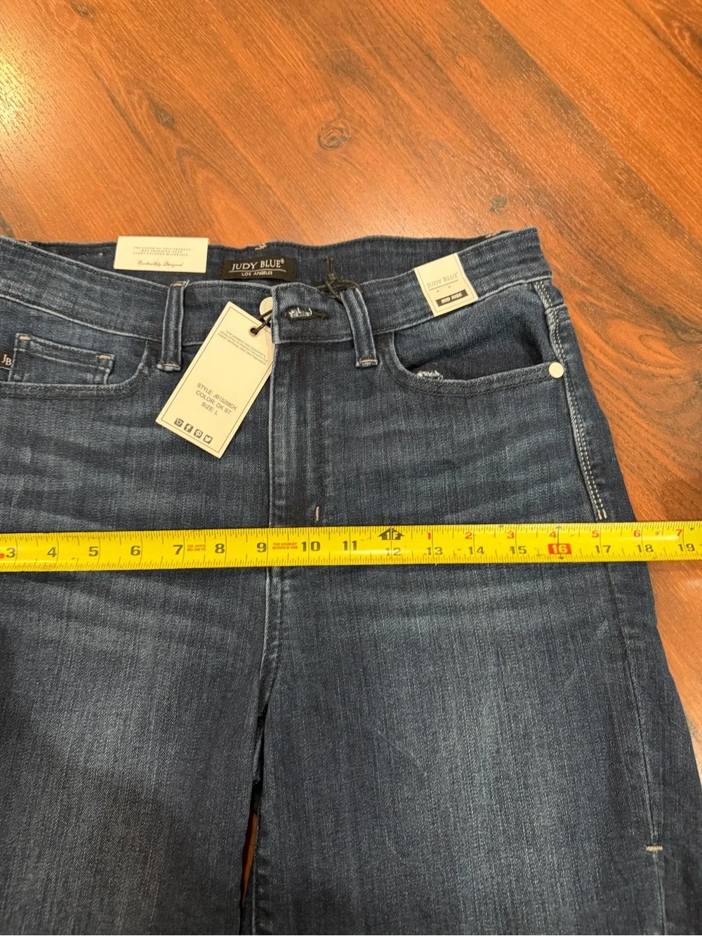 NWT JUDY BLUE Mid Rise Cut Off Shorts Women Sz Large